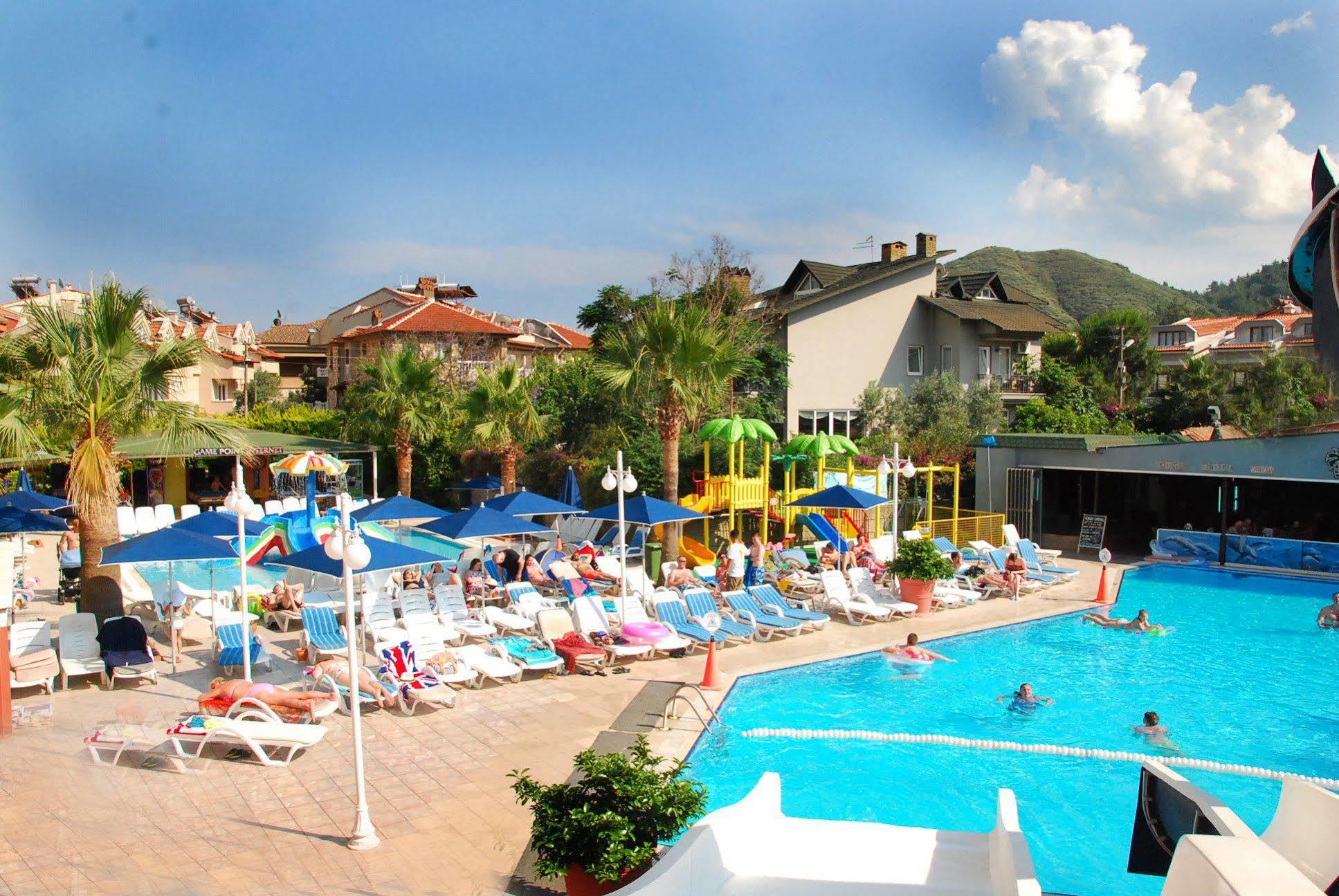 Club Alpina Hotel Marmaris Buitenkant foto