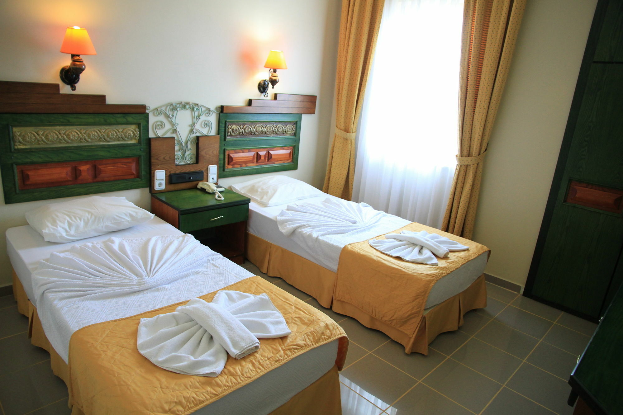 Club Alpina Hotel Marmaris Buitenkant foto
